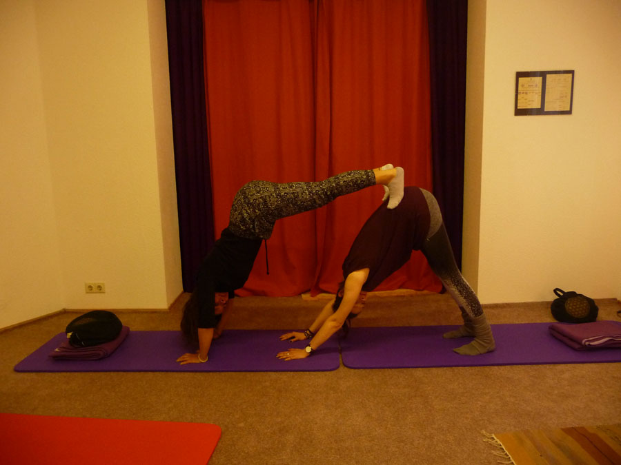 Yoga Zu Zweit Partner Yoga Workshop 17 12 16 Yogastudio Ganesha De